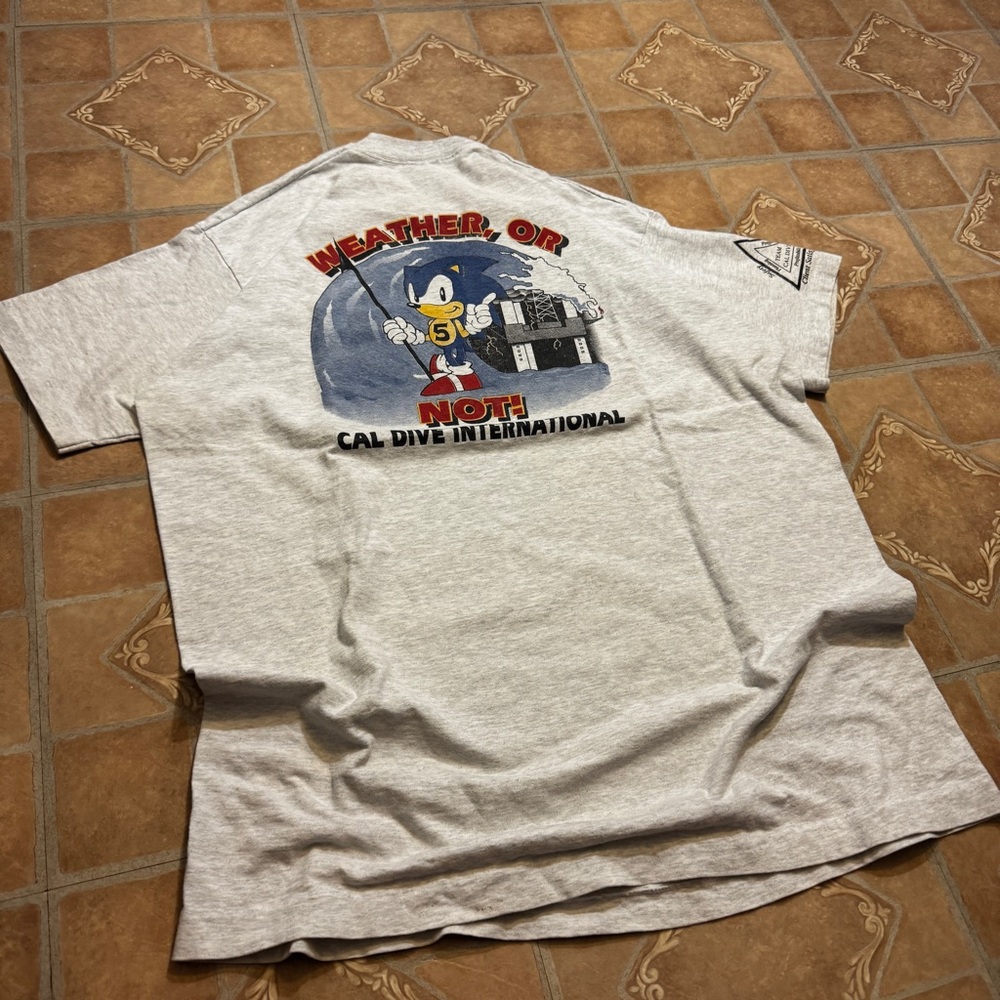 Vintage 90s Sonic The Hedgehog “Cal Dive” Promo Tee - Made in USA - Large.